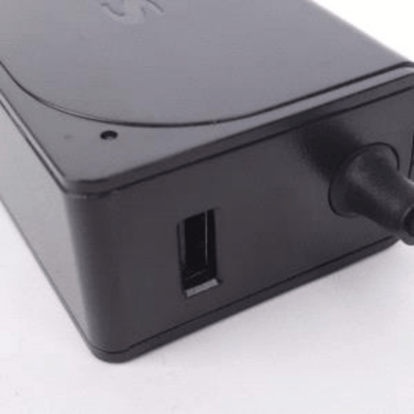 Prise USB du chargeur universel 65W